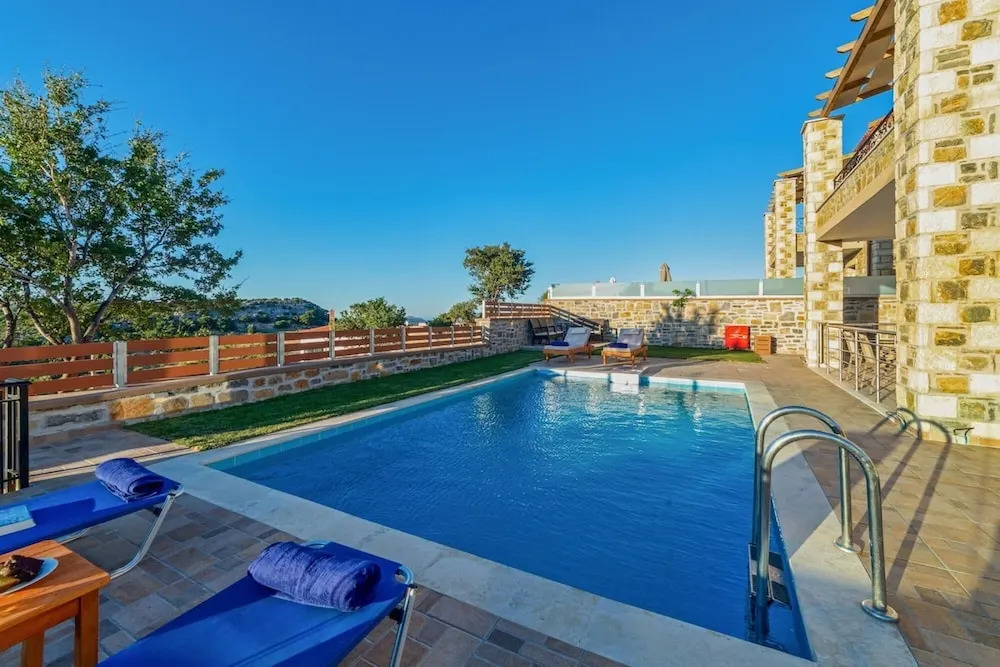 Asfendamos Villas