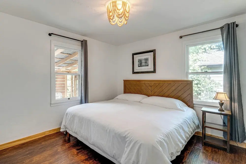 Wine Country Cottage in Historic Fiddletown!