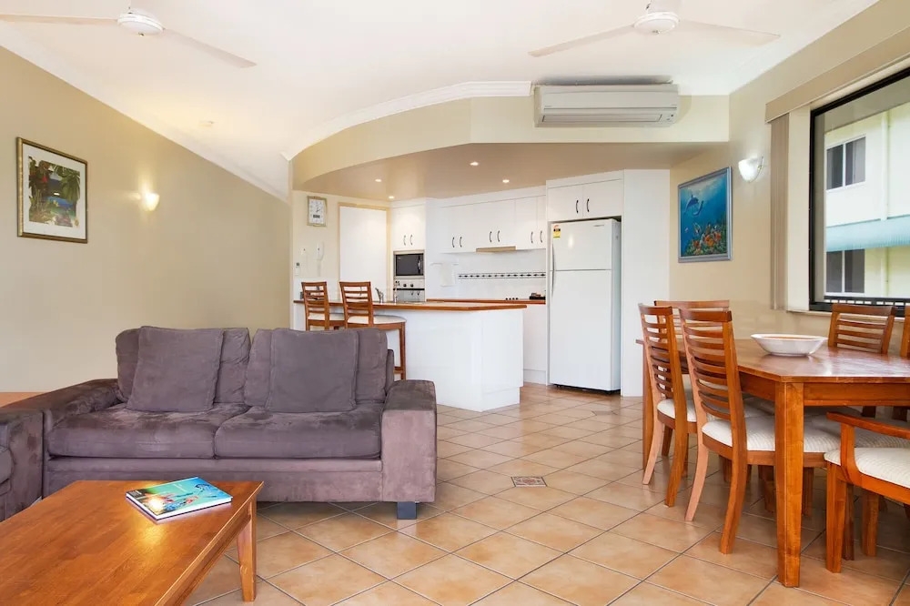 Mediterranean Apartments - Unit 3