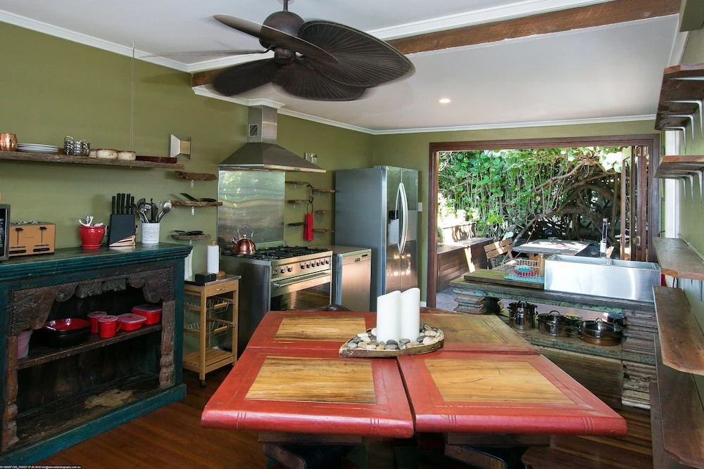 The Beachside Cottages