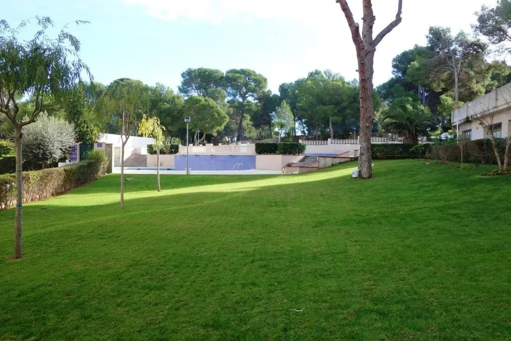 Apartment with 2 bedrooms in Salou with wonderful city view shared pool furnished balcony 300 m from the beach