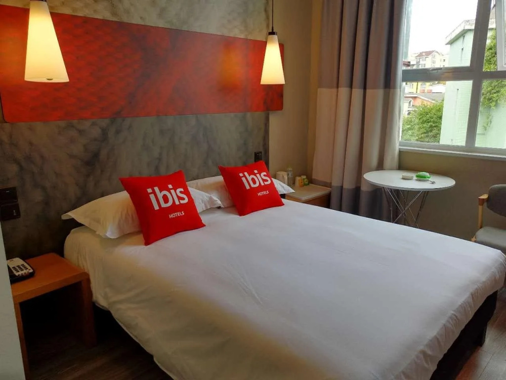 ibis Chengdu American Center Hotel
