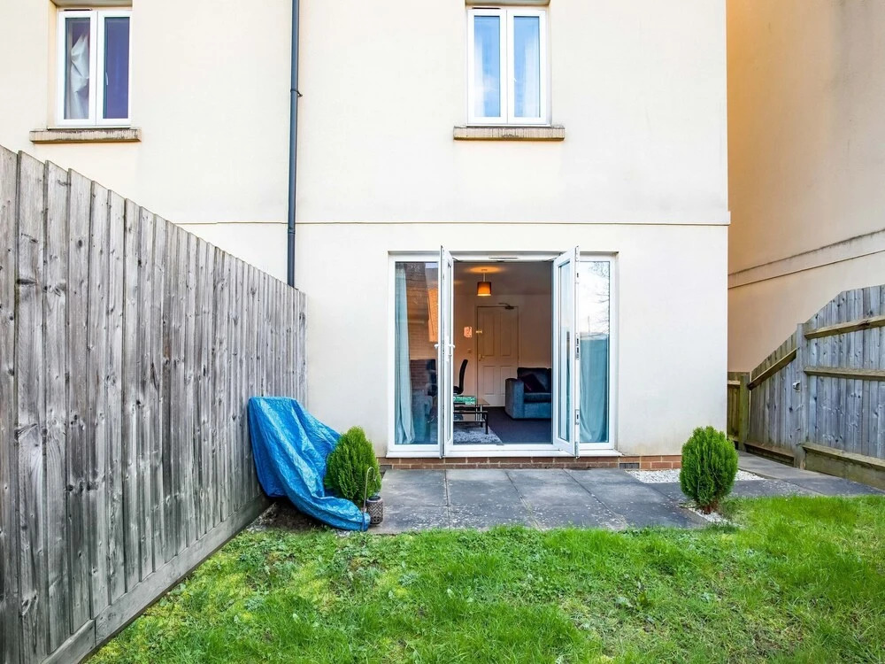 Simplistic Holiday Home in Cheltenham With Garden