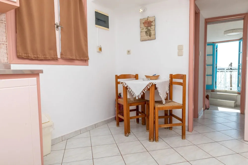 Studios Naxos