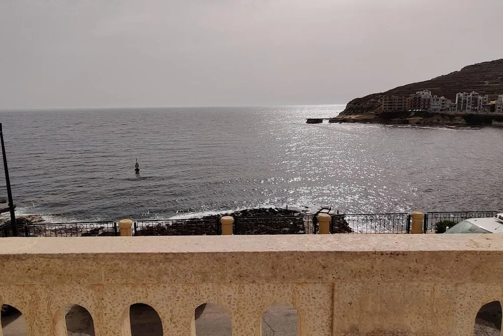 Excellent Views 2-bed Apartment in Marsalforn Gozo