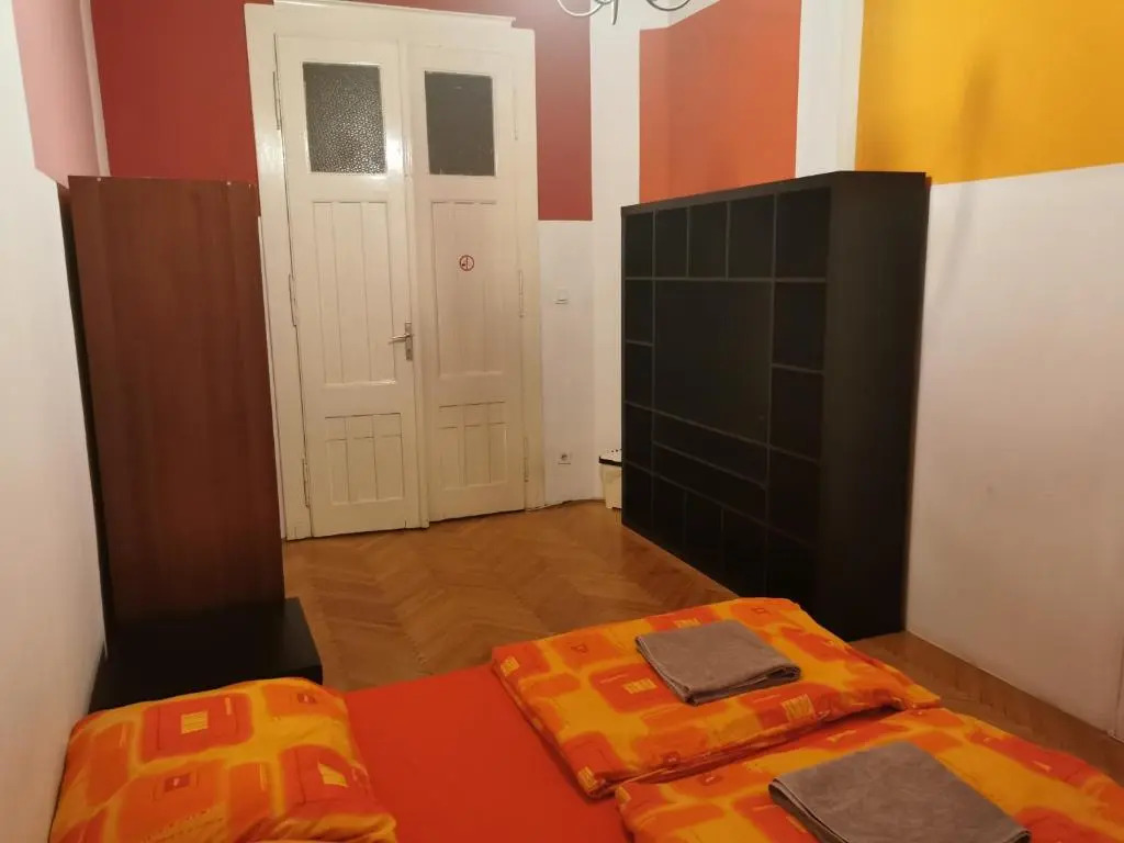 Boomerang Hostel