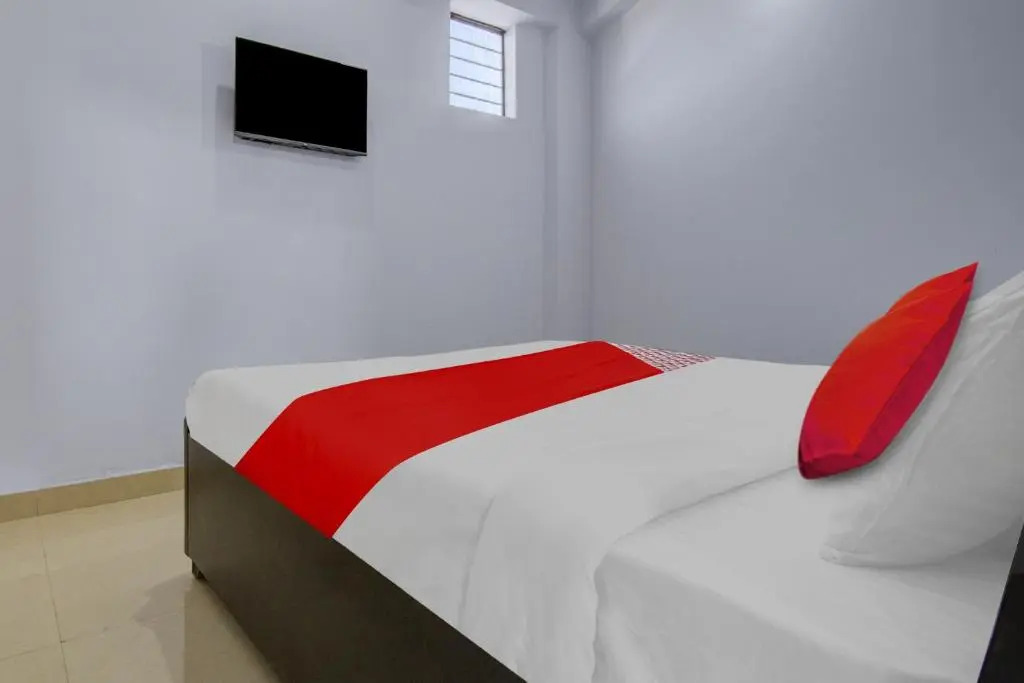 OYO Flagship 80528 Hotel Manisha Palace