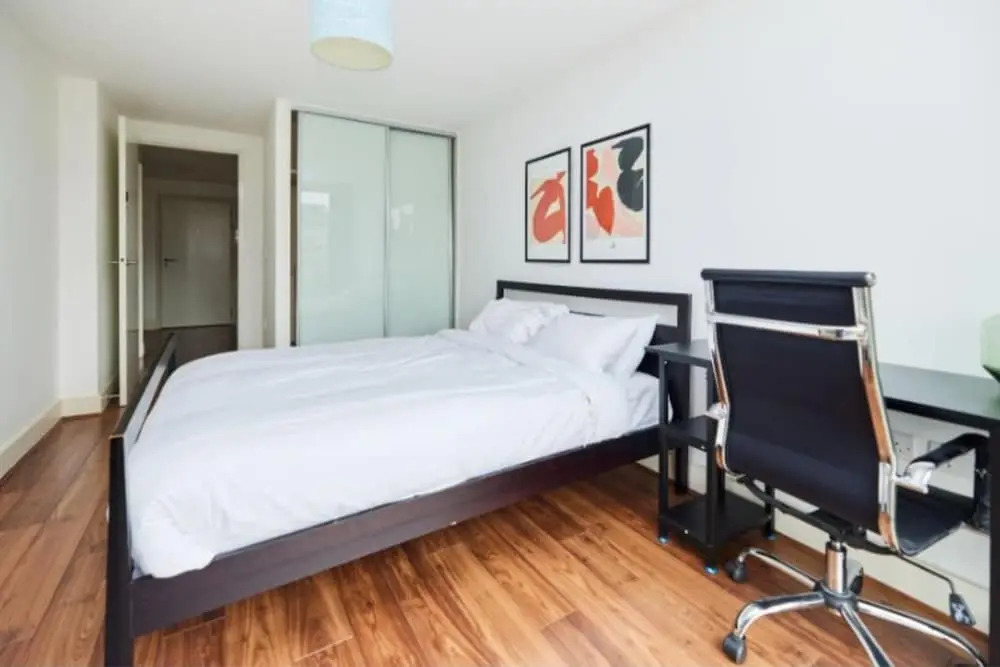 The Graham Park Hideout - Breathtaking 2BDR Flat with Balcony