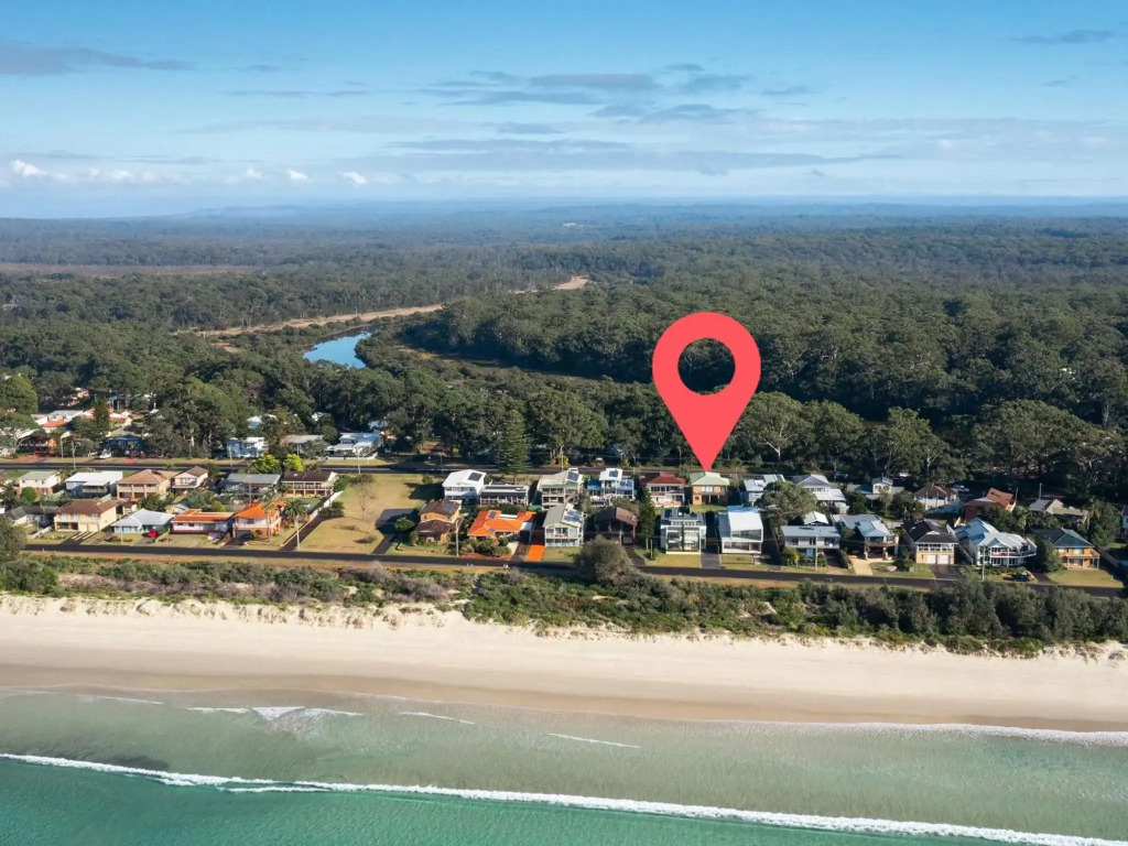 Modern and Stylish One Bedroom Pet Friendly Home Right by the Beach