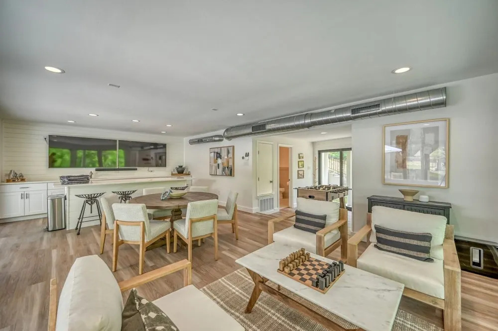 Luxury Riverfront Villa with Firepit & Gameroom