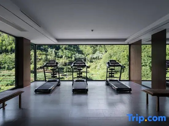 Yunshang Huaxi Holiday Hotel