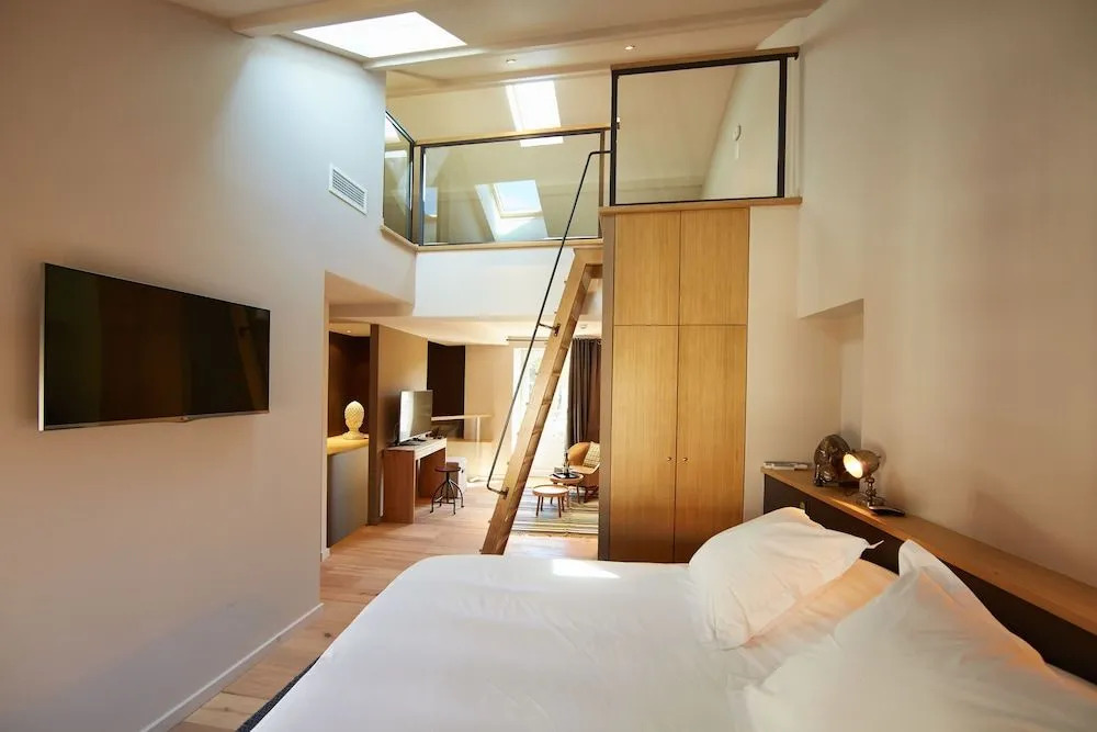 Les Chambres de lOustalet, Chambres dhôtes et Restaurant étoilé