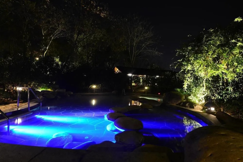 Meet Nanjing, Love Hot Spring Hotel