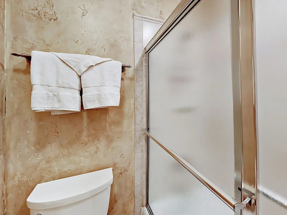 4562 Streamside Circle E Duplex Unit B 3 Bedrooms 3 Bathrooms Duplex