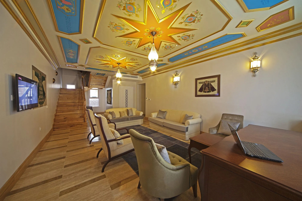 Azade Premier Hotel