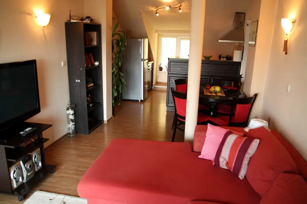 Sea view apartment in the city heart
