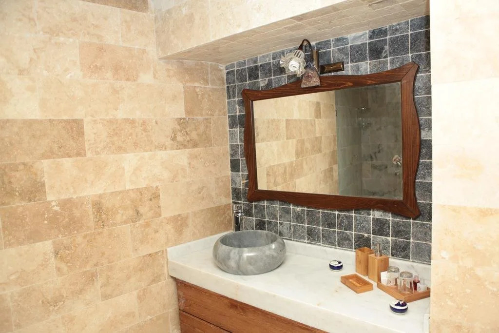 Suzanas Cave Hotel
