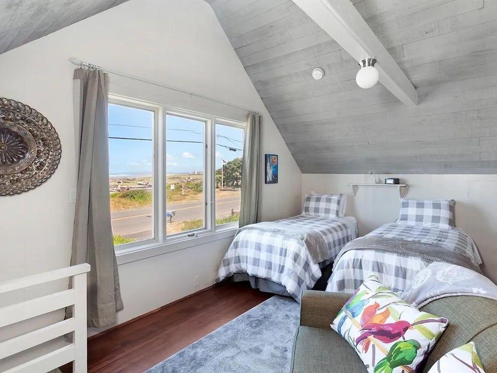 Seaside Cove Vue 3 Bedrooms 2 Bathrooms Home
