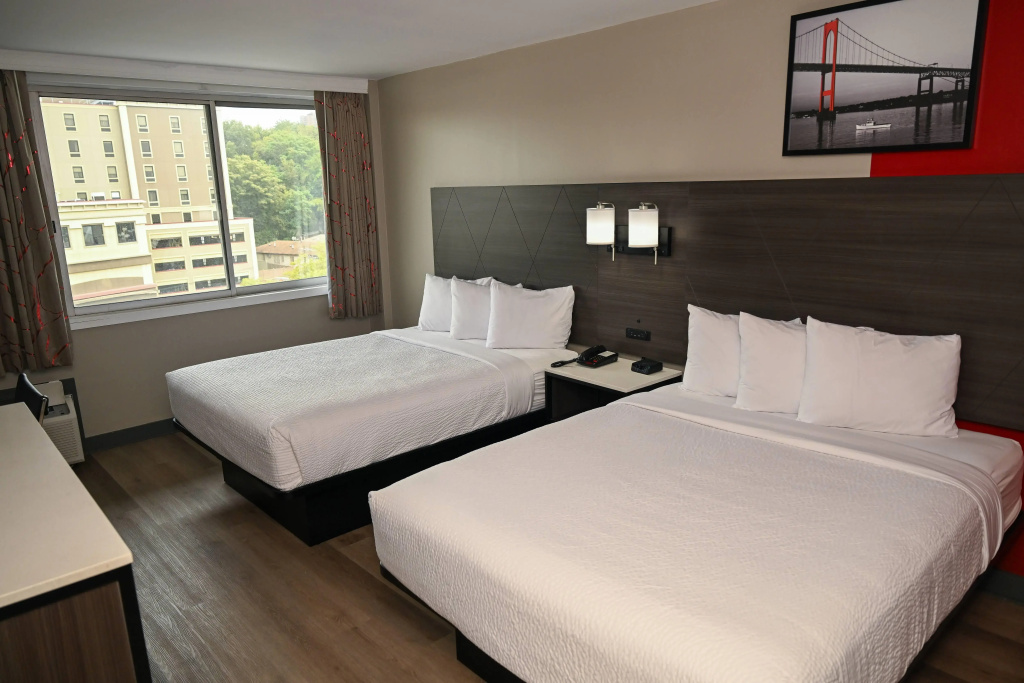 Отель Garner Hotel North Bergen - NYC Gateway by IHG