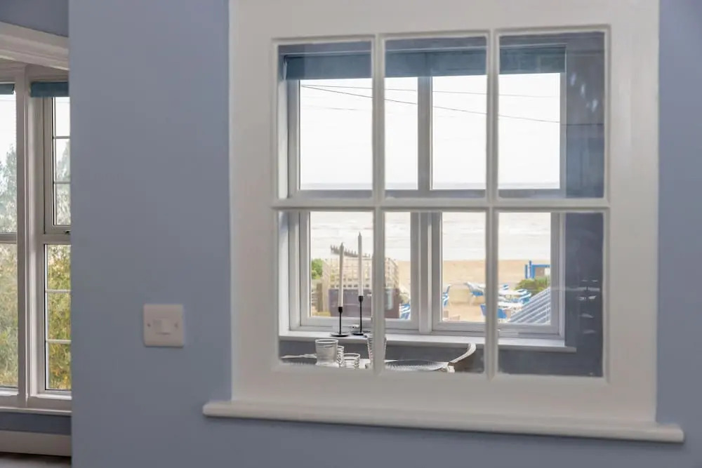 Chic 2-bed Seafront Haven Near Felpham Beach