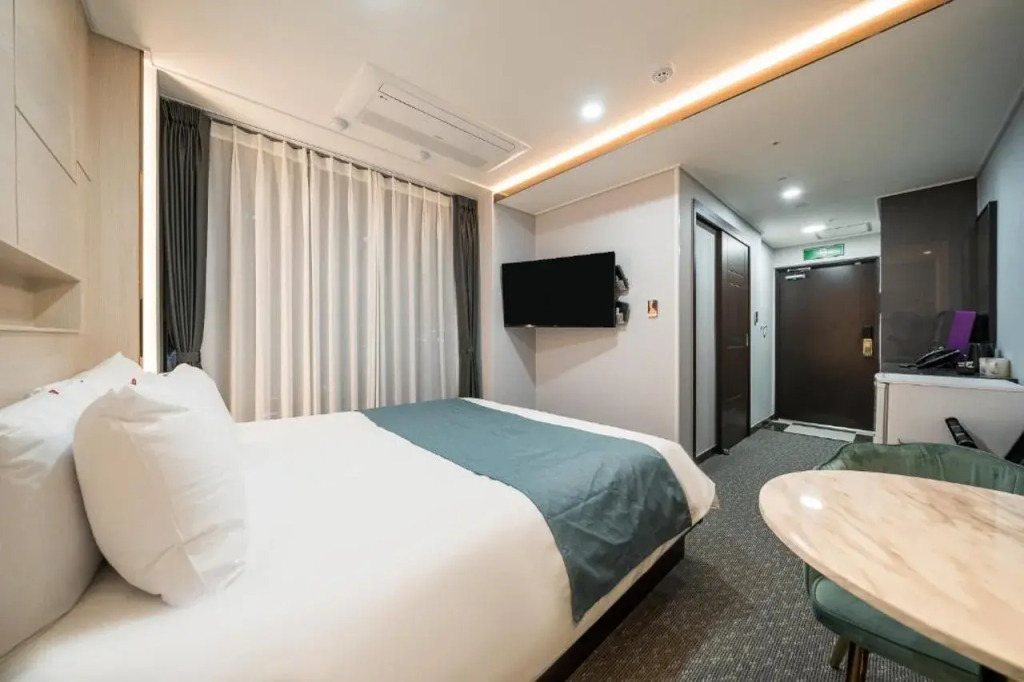 Griffinbay Hotel