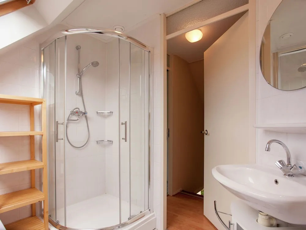 Comfy Holiday Home in Noordwijkerhout near Beach