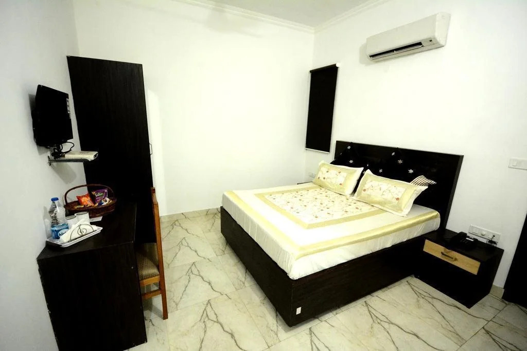 Mehra Inn