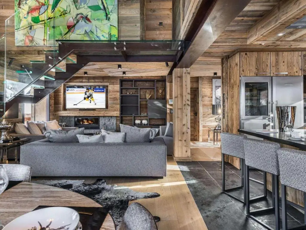 Chalet de luxe avec jacuzzi, salle cinéma et piscine au centre de Megève - FR-1-569-10