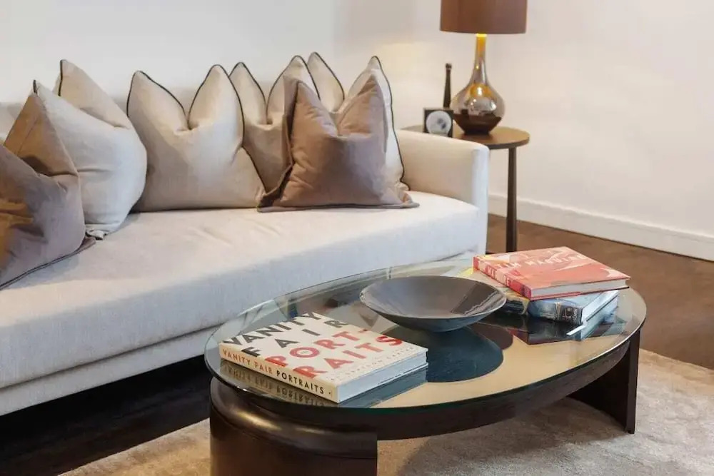 Stunning 3 Bed Apartment With Parquet Wooden Flooring in Baker Street