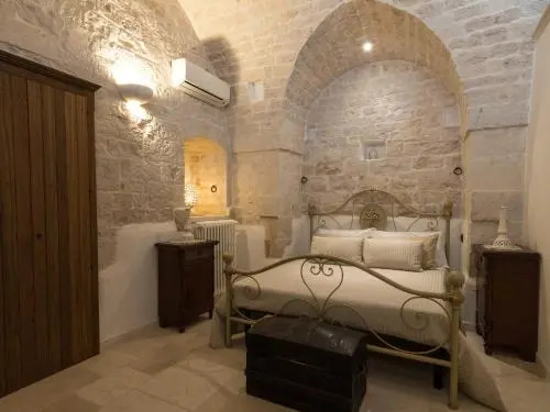 Trulli Angela