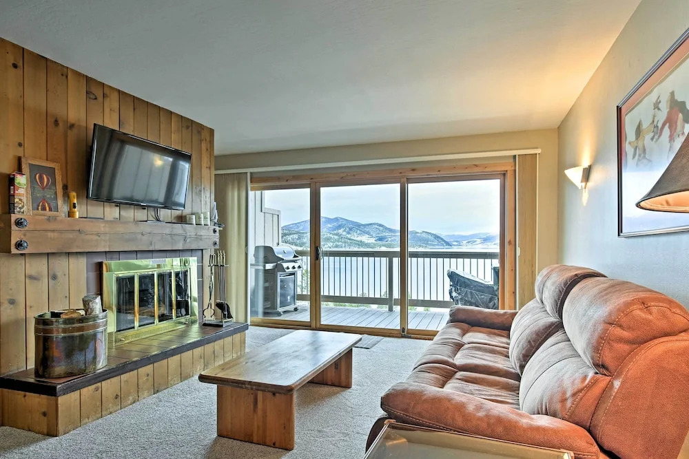 Mtn-view Condo w/ Hot Tub Access in Dillon!