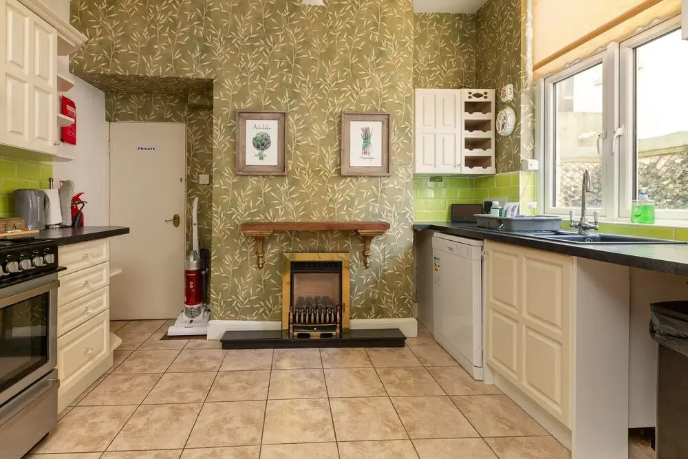 The Bromley Central Holiday Home