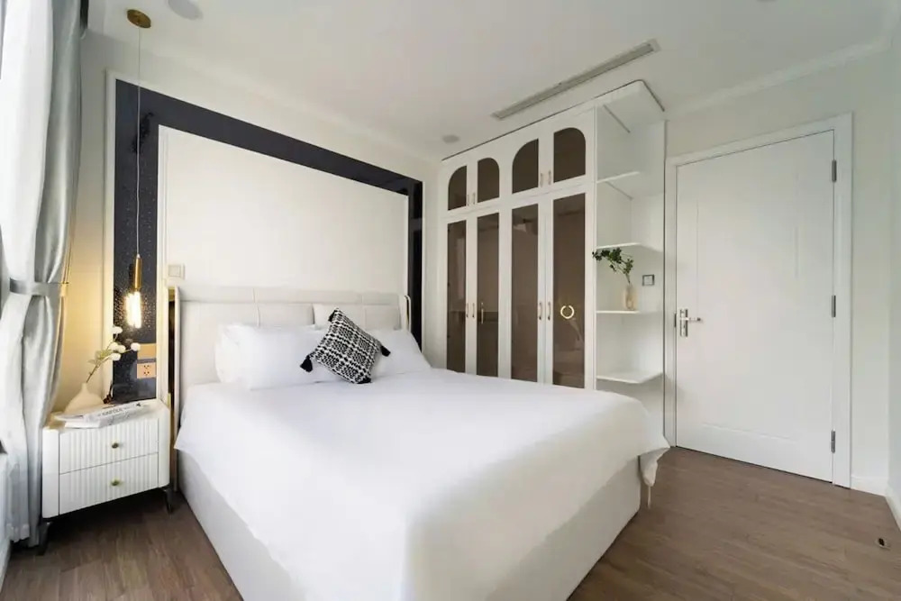 The Suite Landmark Riverside Apartment