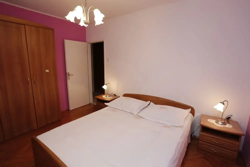 Dina - 3 Bedrooms - A1