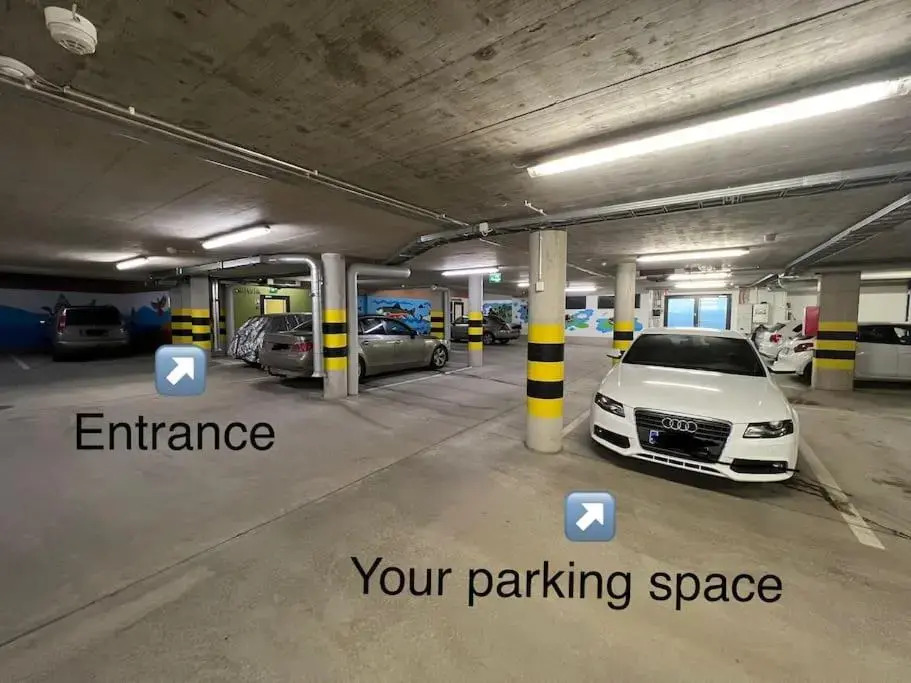 Suite - King Size Bed - Gym&Wifi - Indoor Parking