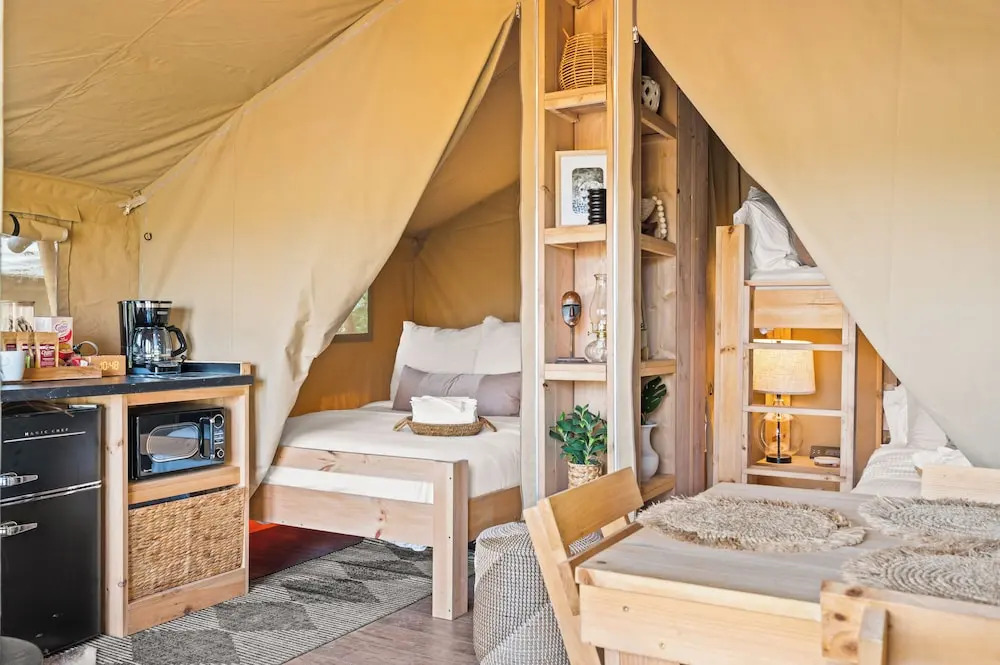 The Lodges at Eden Reserve - Pet Friendly Cabins Near Ark