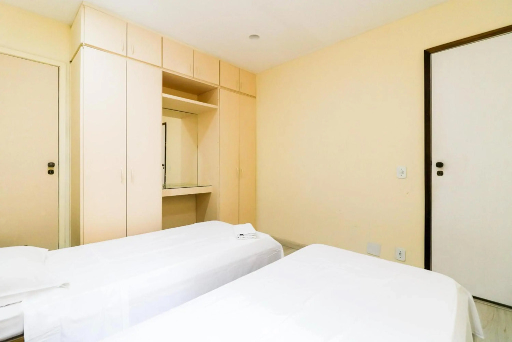 Enorme Apartamento na Av Atlântica