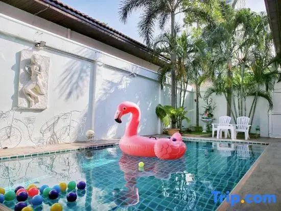 The Pool House Pattaya No.9 - 3 bedroom