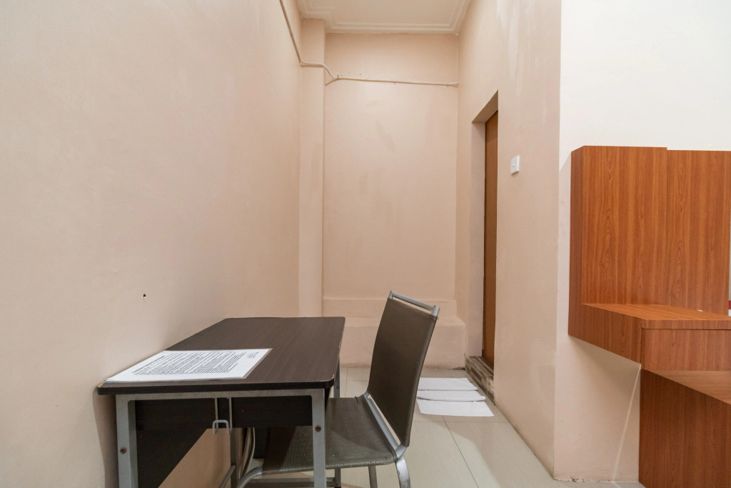 RedDoorz Syariah near RS Mata Padang