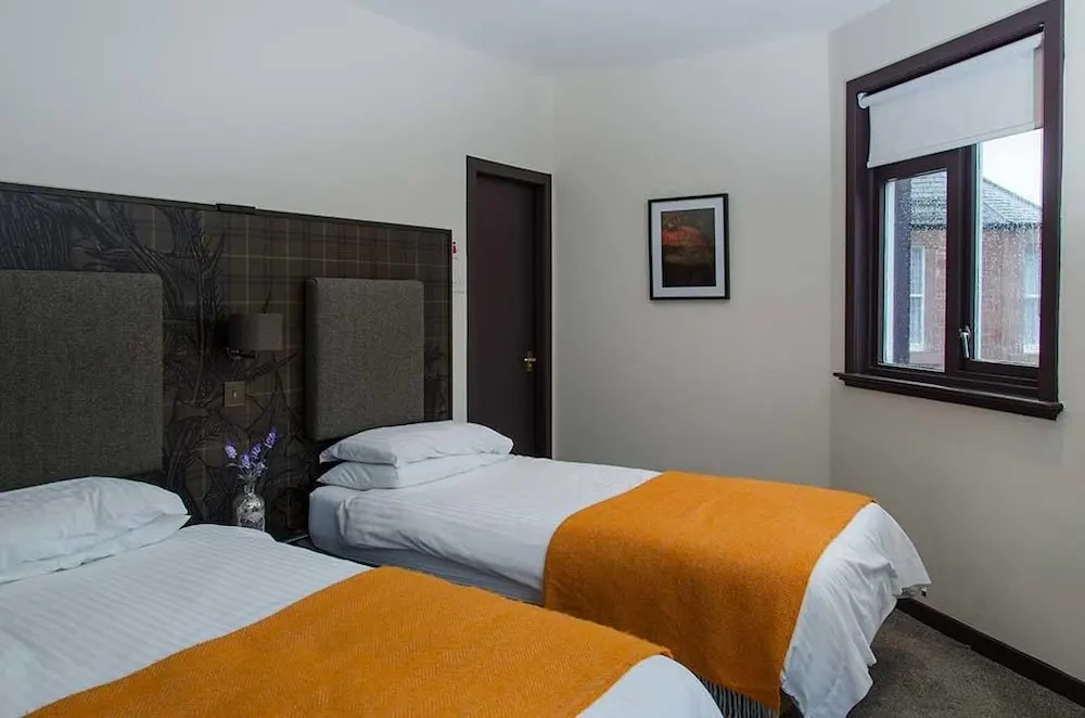 Thrums Hotel, Kirriemuir