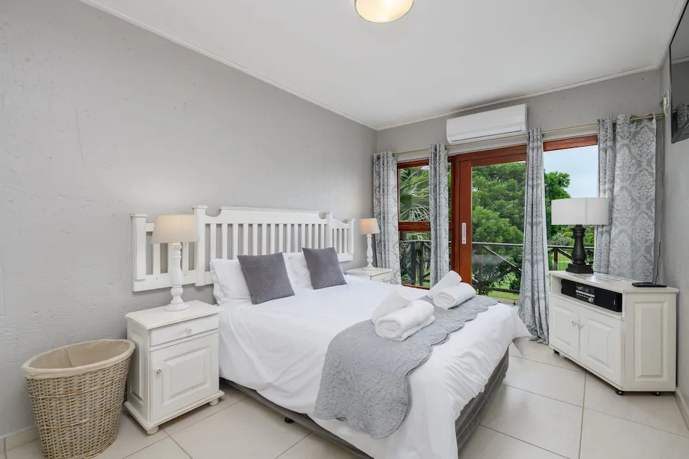San Lameer Villa Rentals 3708