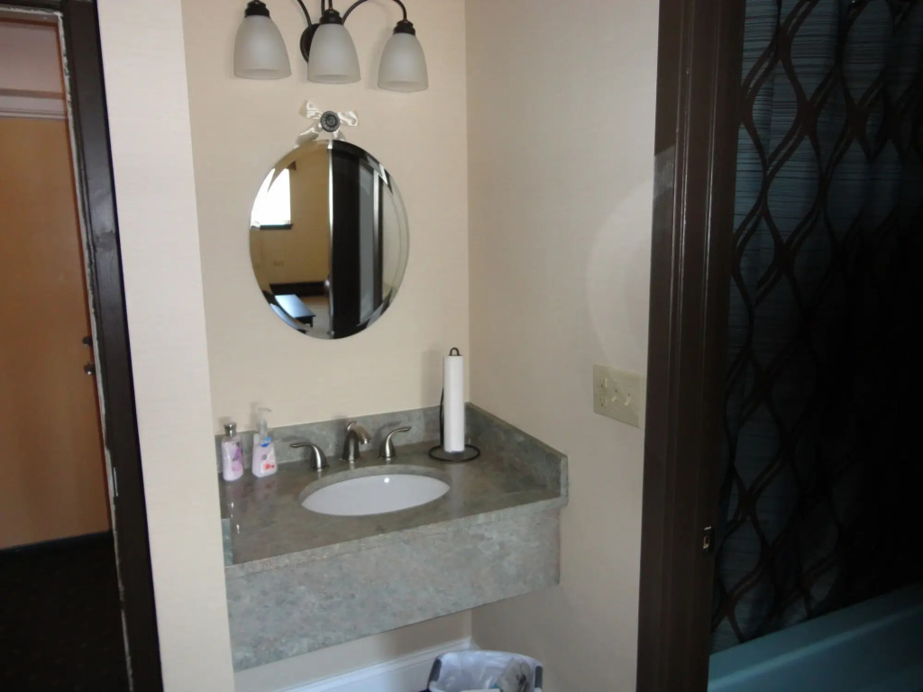 Bangor Inn & Suites
