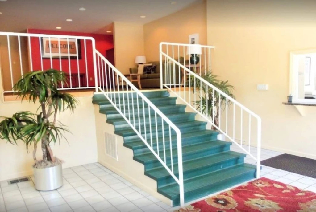 DuPont Suites - Louisville