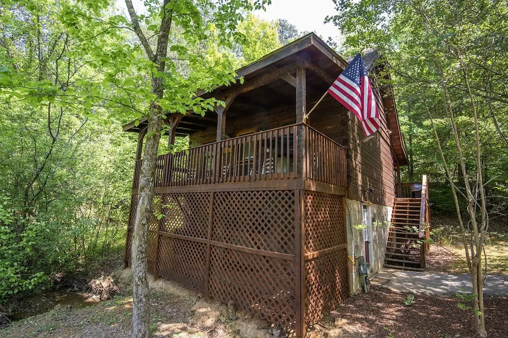 Jalyns Treehouse by Eagles Ridge Resort