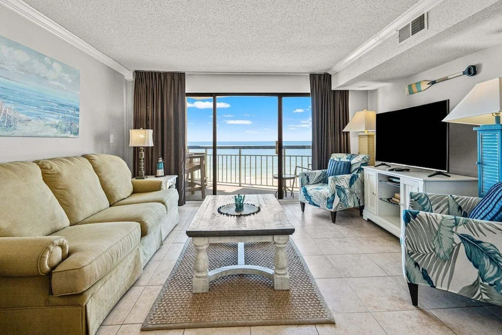 Oceans 607 2 Bedroom Condo