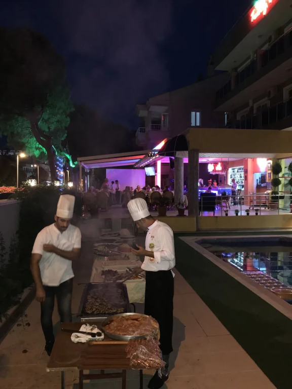 Twenty One Hotel