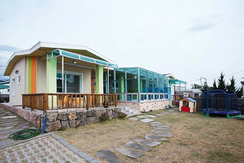 Seogwipo Wolpyeong I-kiz Pension
