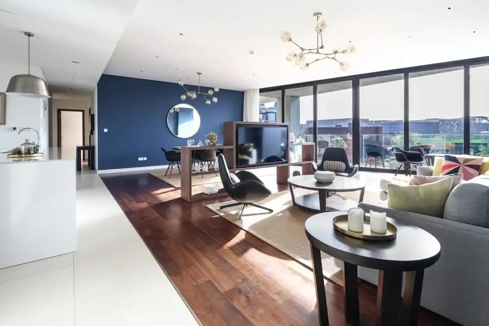 Luxurious Getaway Right Across City Walk Mall