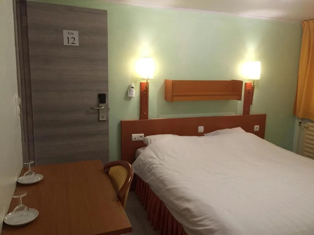 Hotel Aux Beaux Rivages En Gaume