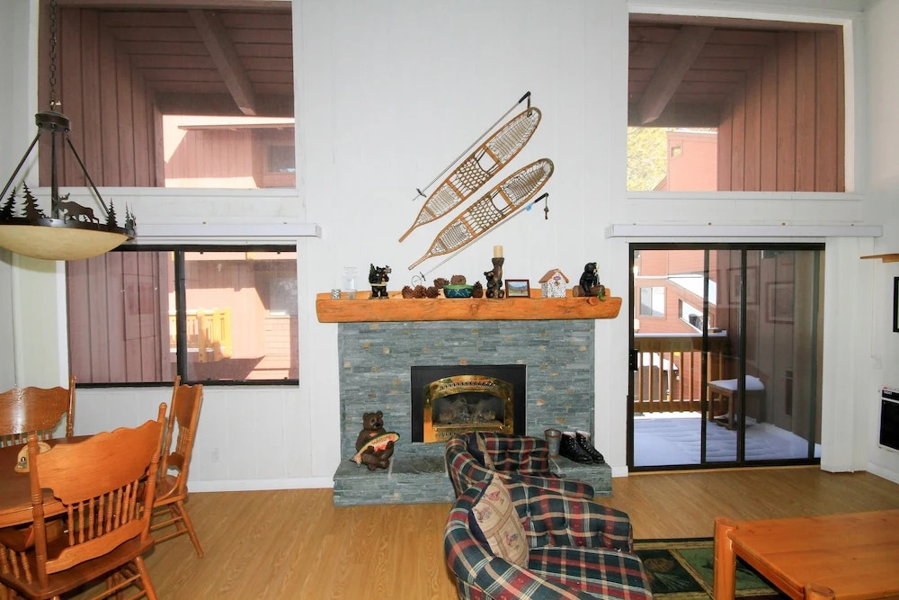 Mammoth Ski & Racquet Club #97 Studio Bedroom Condo